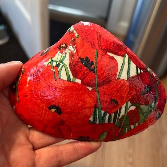 Hand Crafted Decoupage Sea Shell Ring Trinket Dish - Picture 2 of 3